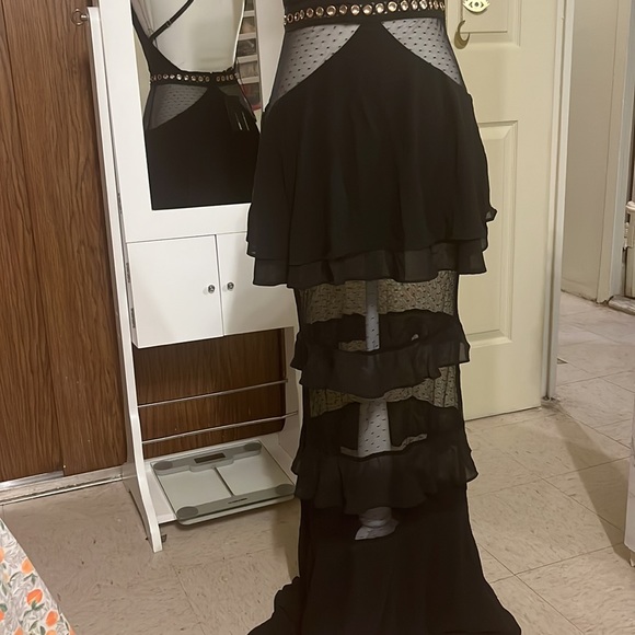 Brand New Long  fashion nova dures - Picture 4 of 9